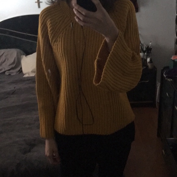 FINAL PRICE DROPMustard Yellow Wide Sleeve Sweater - Picture 5 of 8
